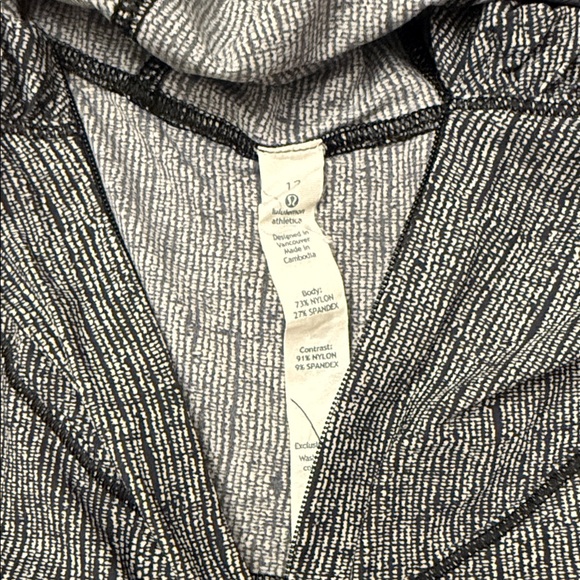 lululemon athletica Charcoal Heather Long Sleeve Top - Picture 2 of 4